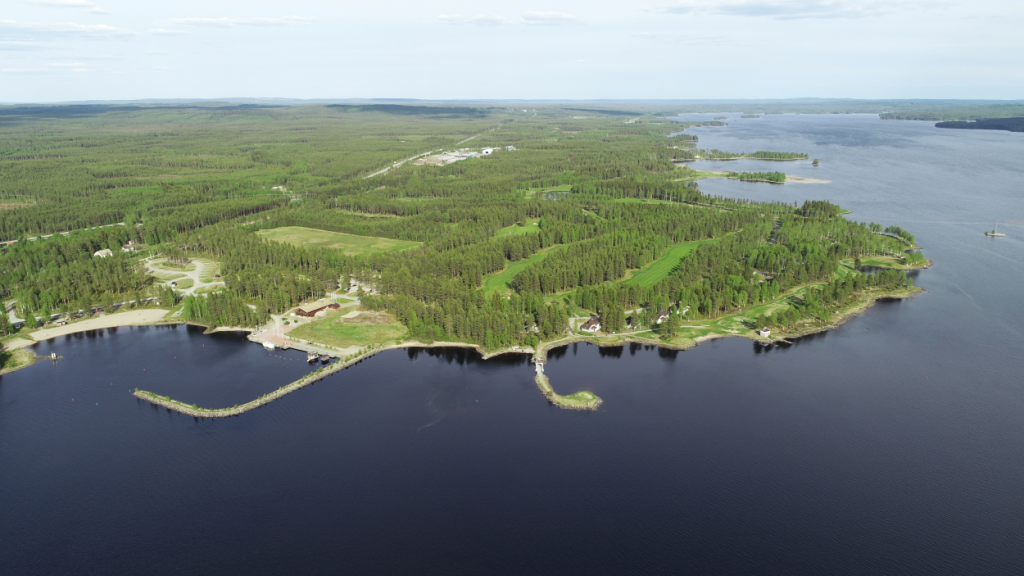 Paltamo golf course in Oulujärvi's coastal landscape