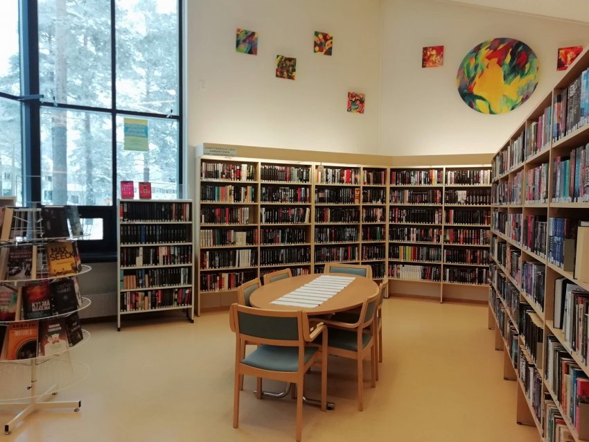 Kirjaston aukioloajoissa poikkeuksia – Omatoimikirjaston ulko-oven sähkölukko epäkunnossa