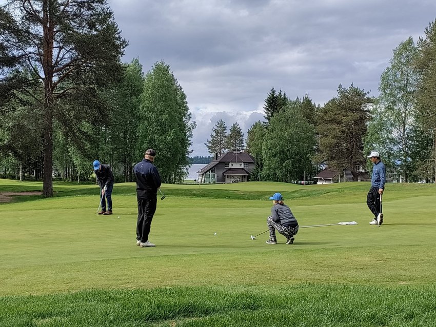 Paltamon kunta, Paltamo Golf Oy ja Paltamo Golf ry tarjoavat Paltamon lukiolaisille maksuttoman mahdollisuuden golfin aloittamiseen