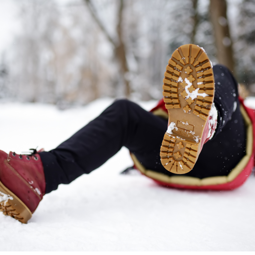 Paltamon kunta ehkäisee ikäihmisten kaatumisia tarjoamalla hiekoitussepeliä